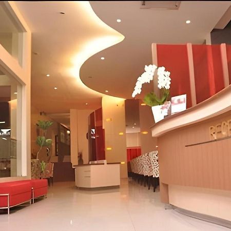 Scarlet Kebon Kawung Hotel Bandung Exterior photo