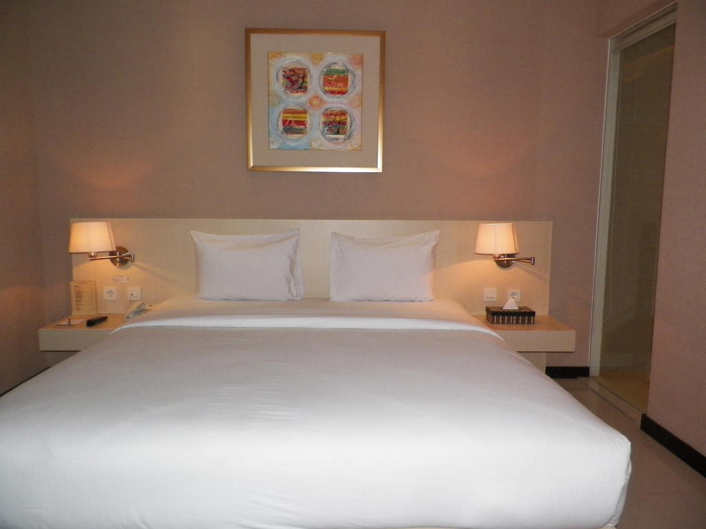 Scarlet Kebon Kawung Hotel Bandung Room photo