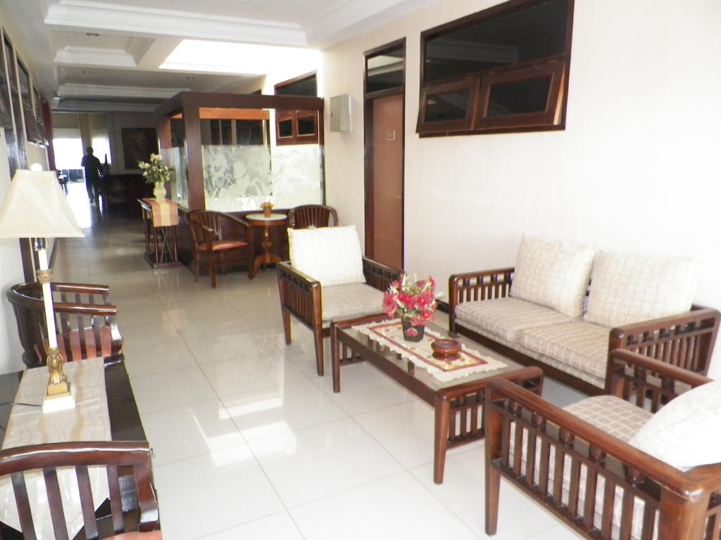 Scarlet Kebon Kawung Hotel Bandung Exterior photo